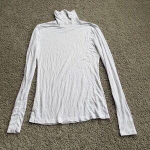 Active Basics White Long Sleeve Turtleneck Size Medium